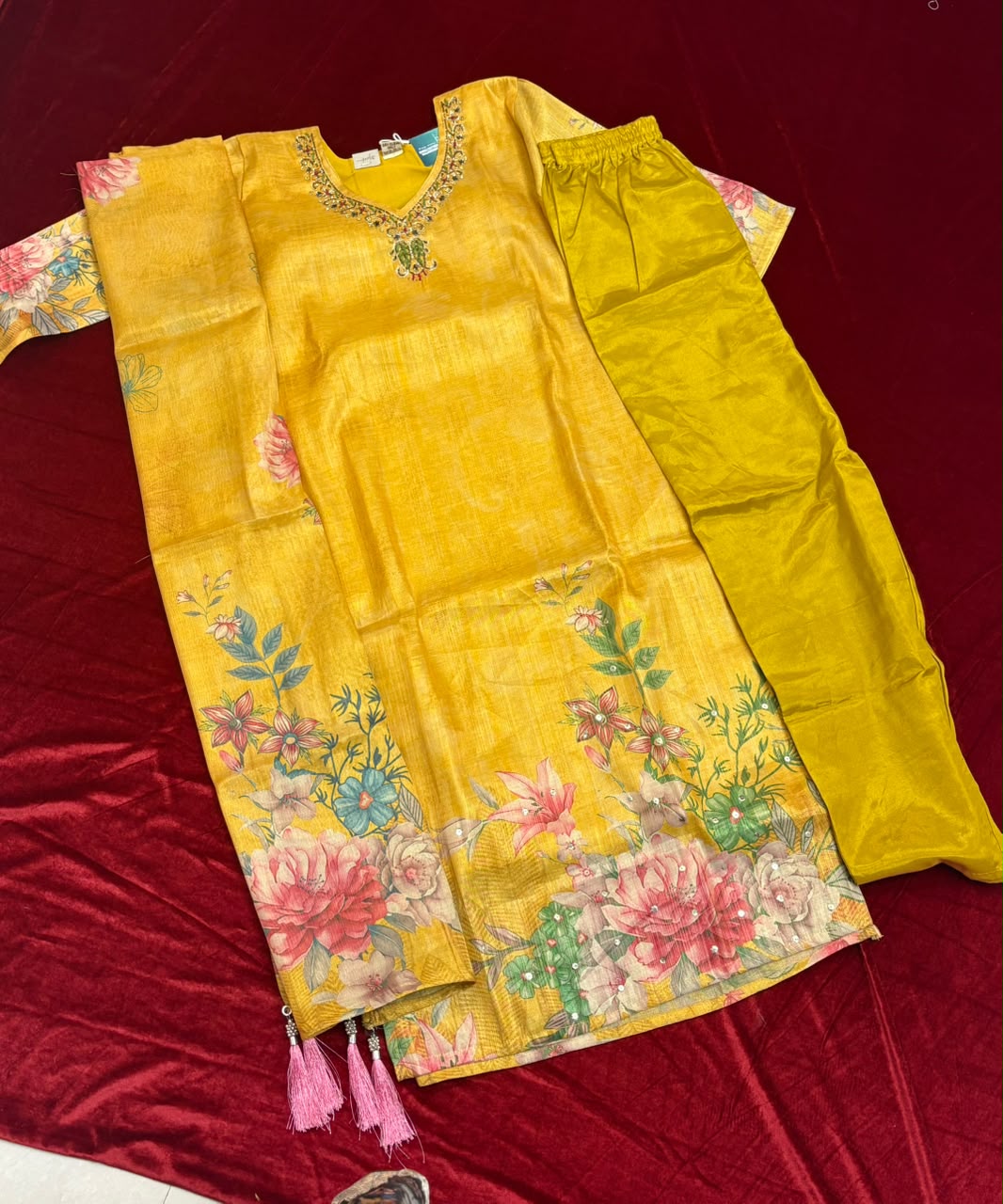 MUSTURD YELLOW