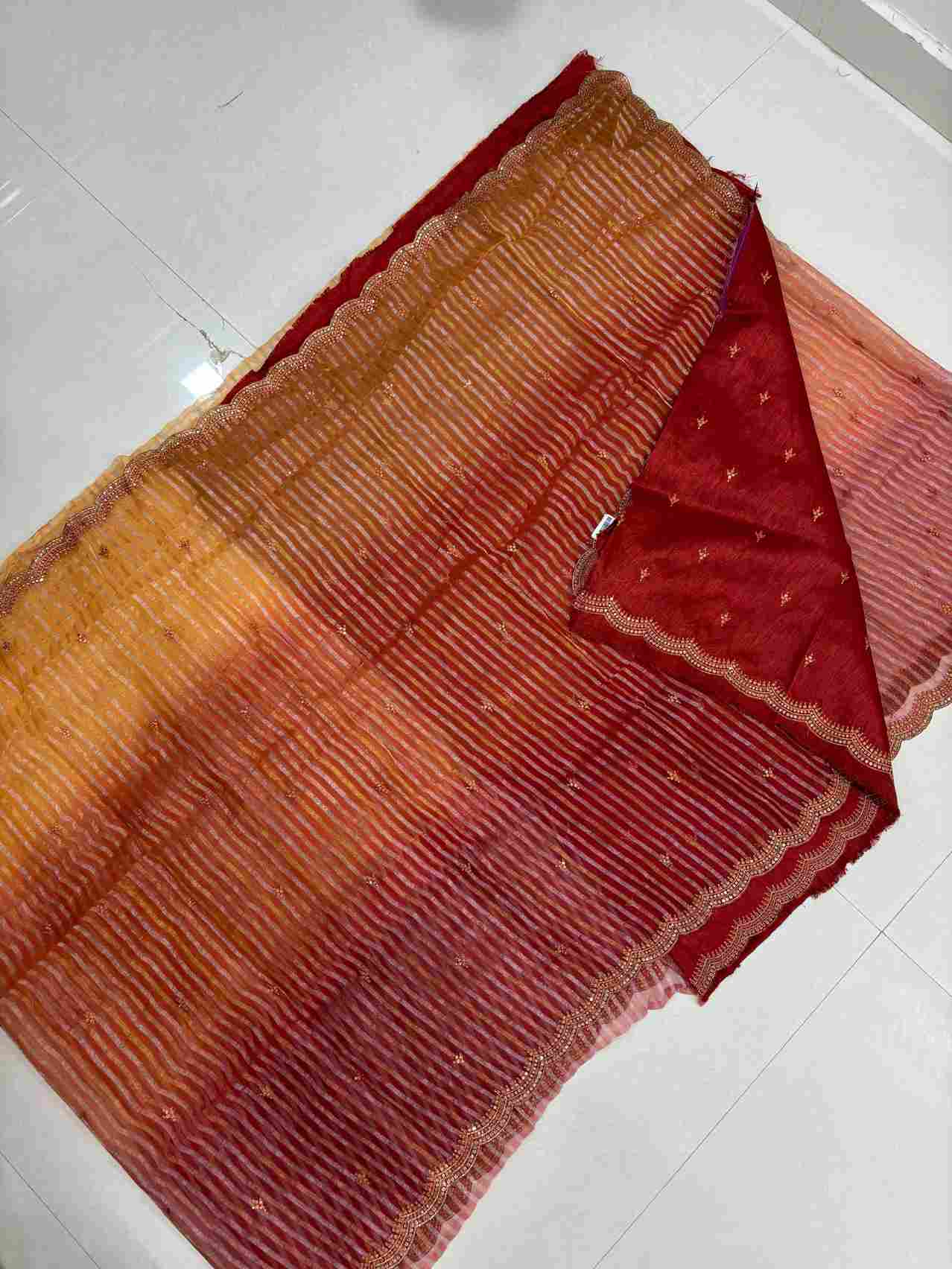 Triple colour