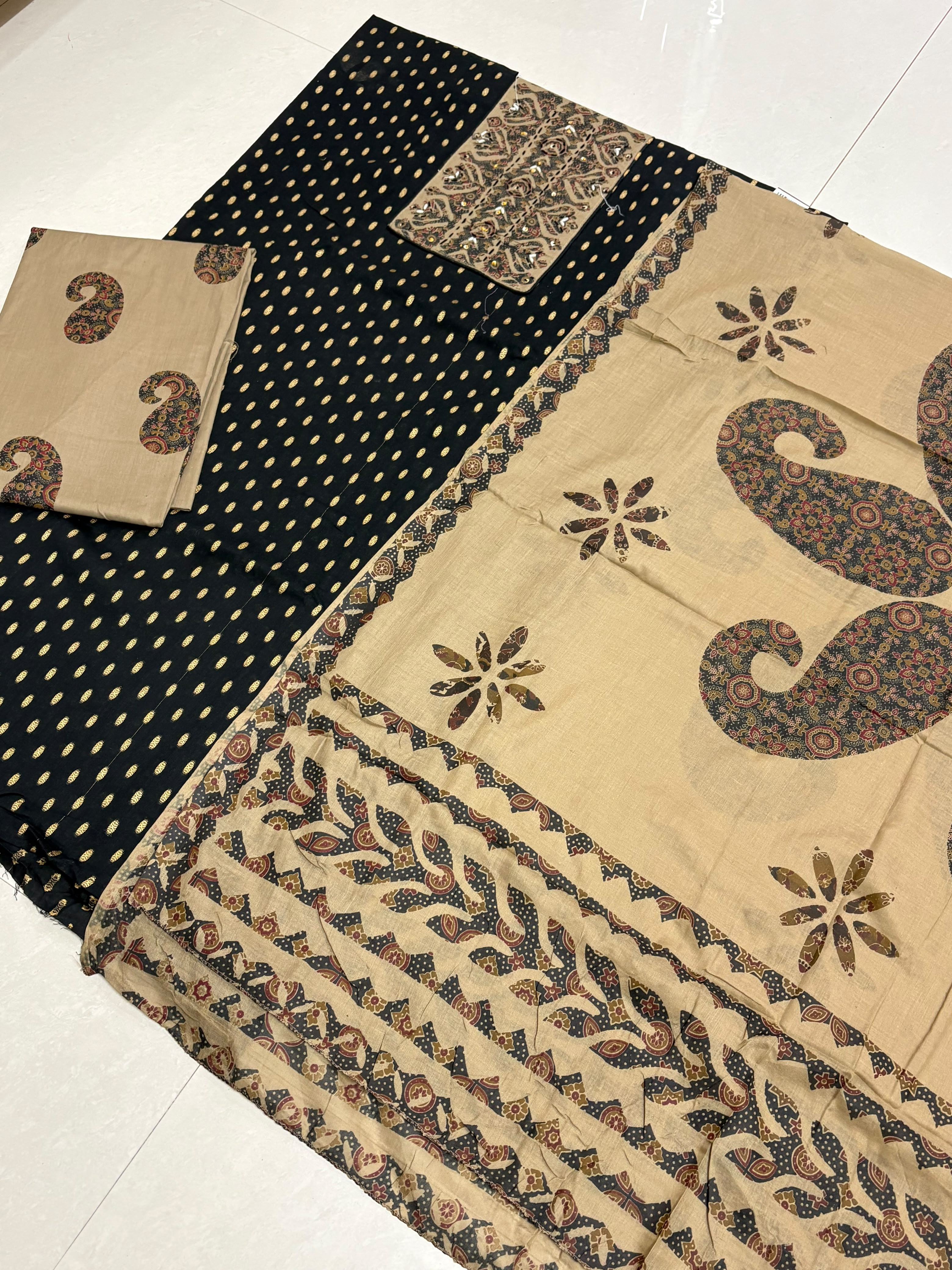 BUNIZA DRESSES