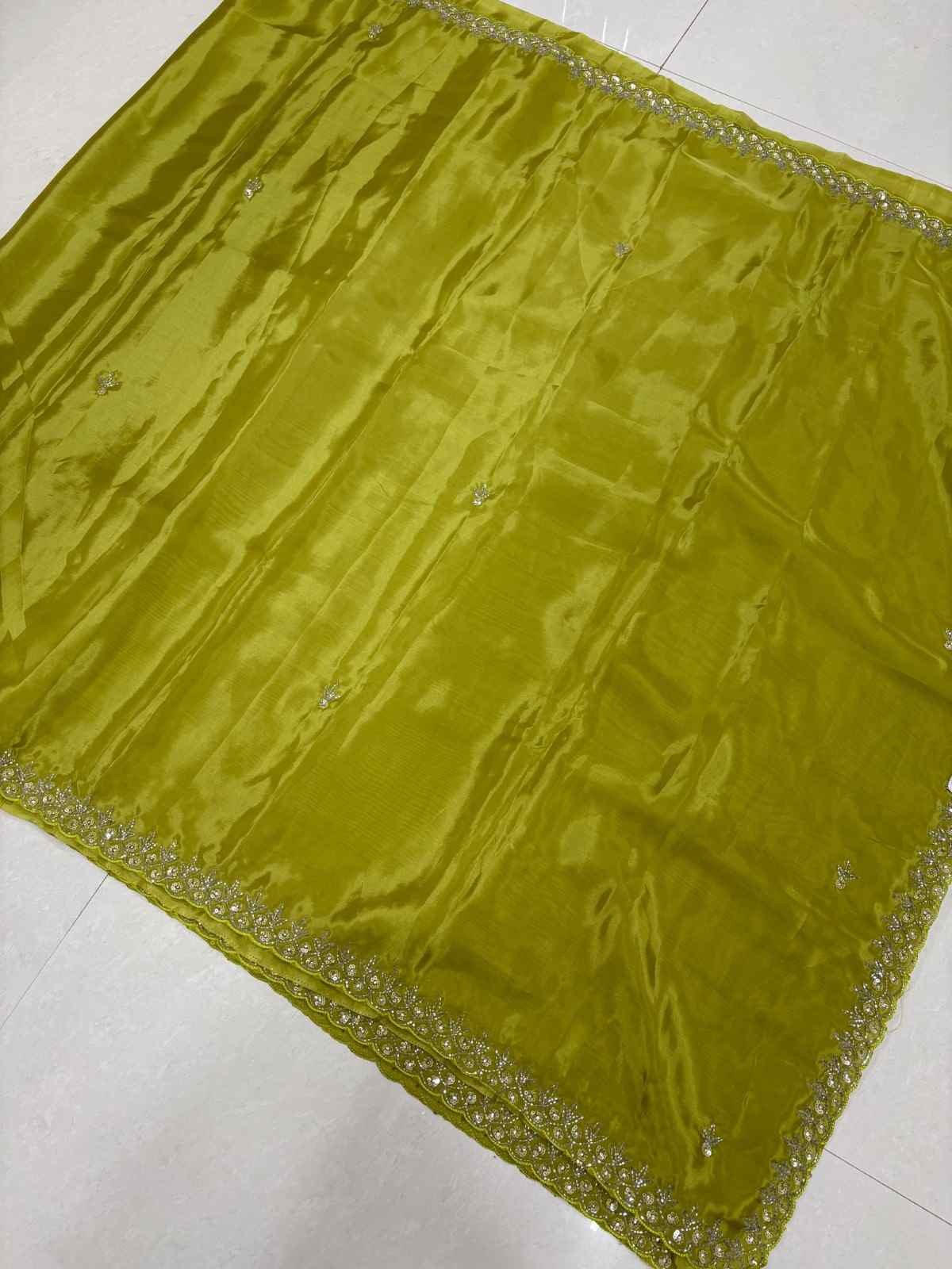 Light Mehandi Green 