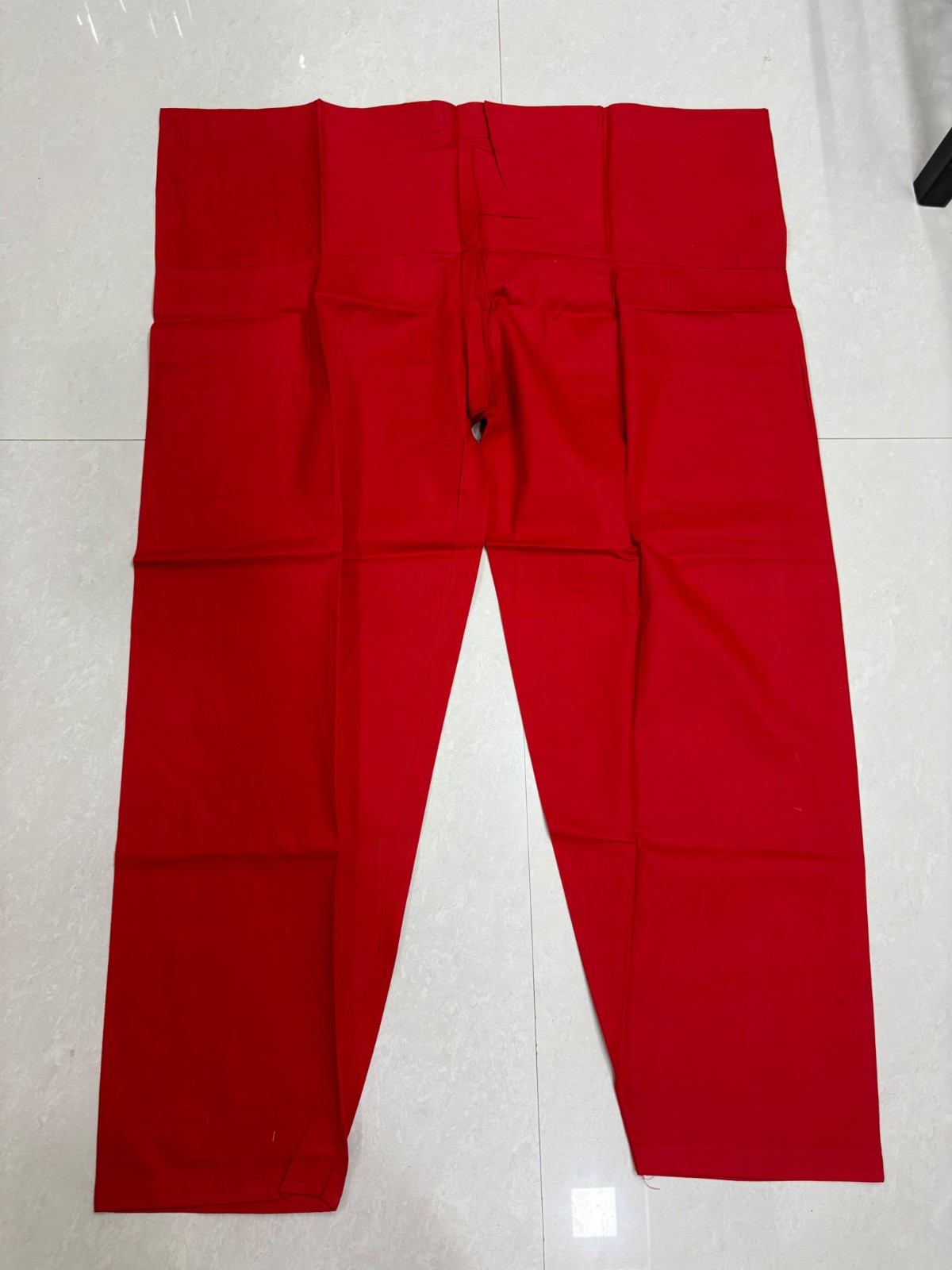 Loose pants 