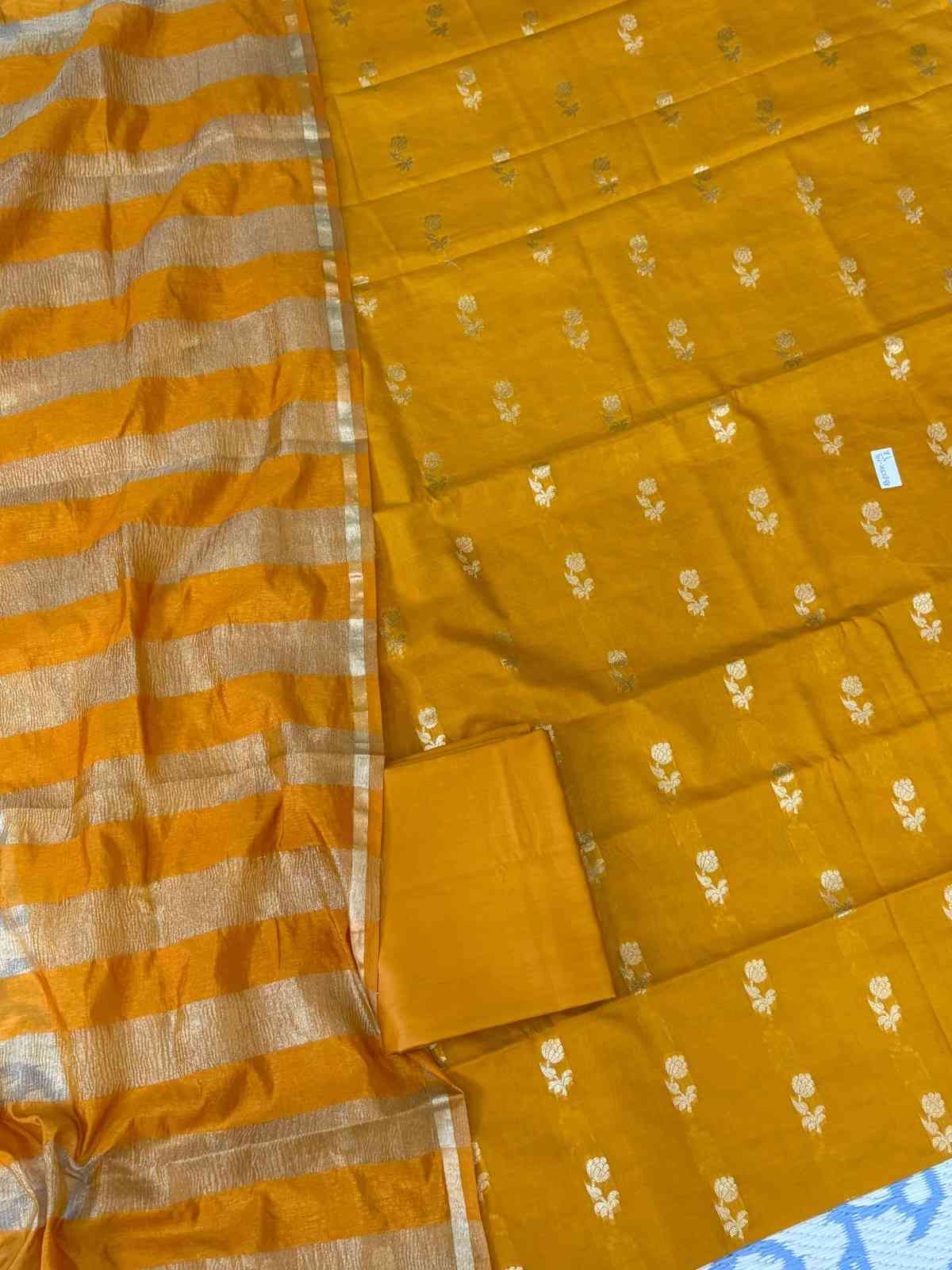 Mustard yellow 
