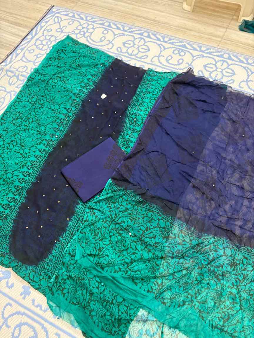 Sea green 
