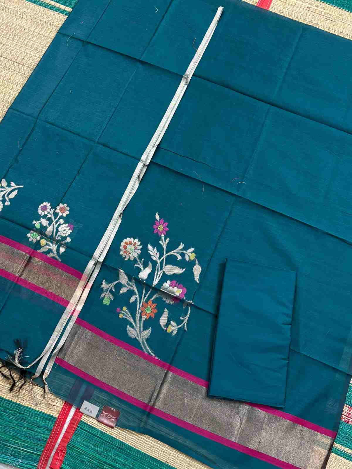 Peacock green 
